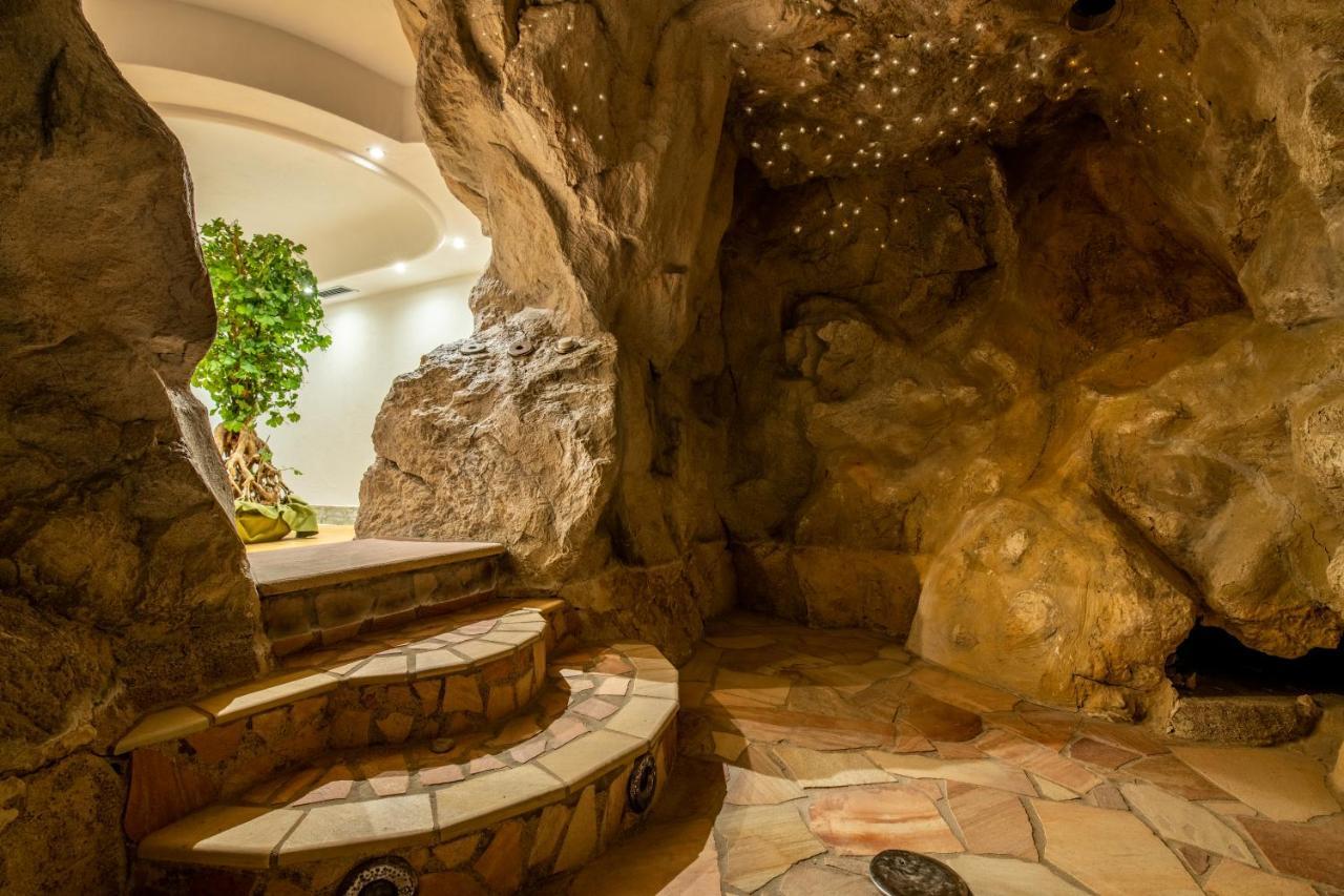 Hotel Soreghes Gran Chalet Campitello di Fassa Kültér fotó